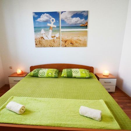 Apartments Barbati Kustići 외부 사진