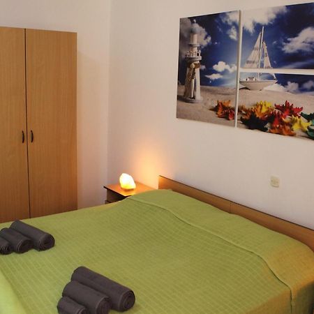 Apartments Barbati Kustići 외부 사진