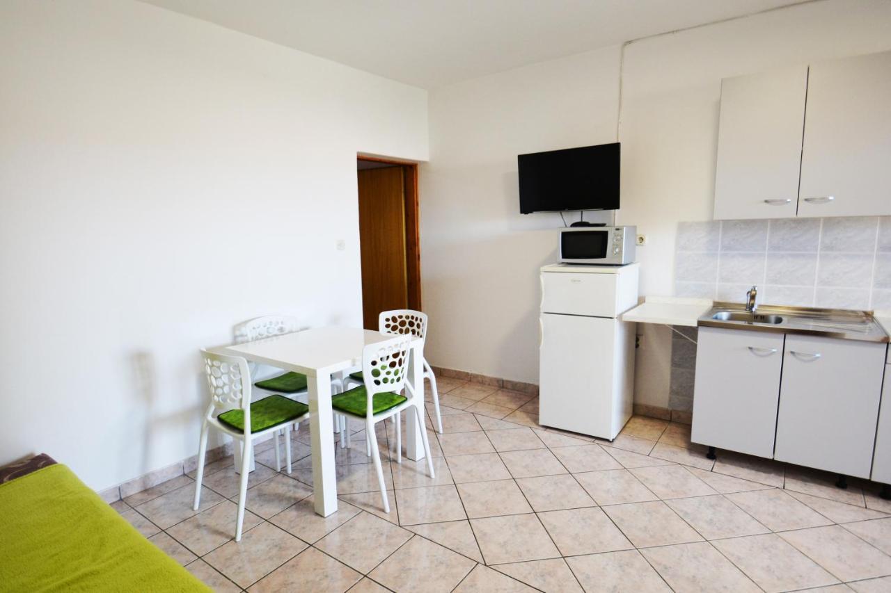 Apartments Barbati Kustići 외부 사진