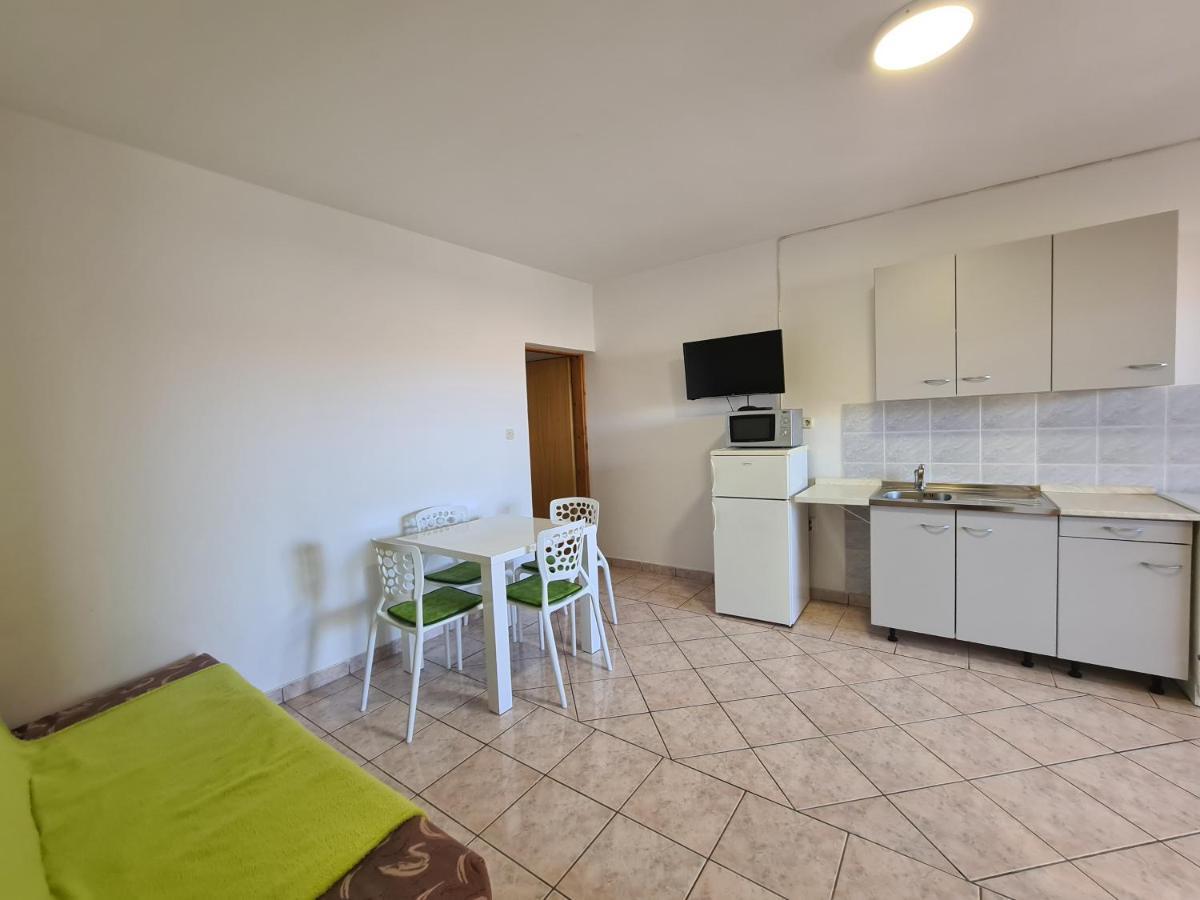 Apartments Barbati Kustići 외부 사진