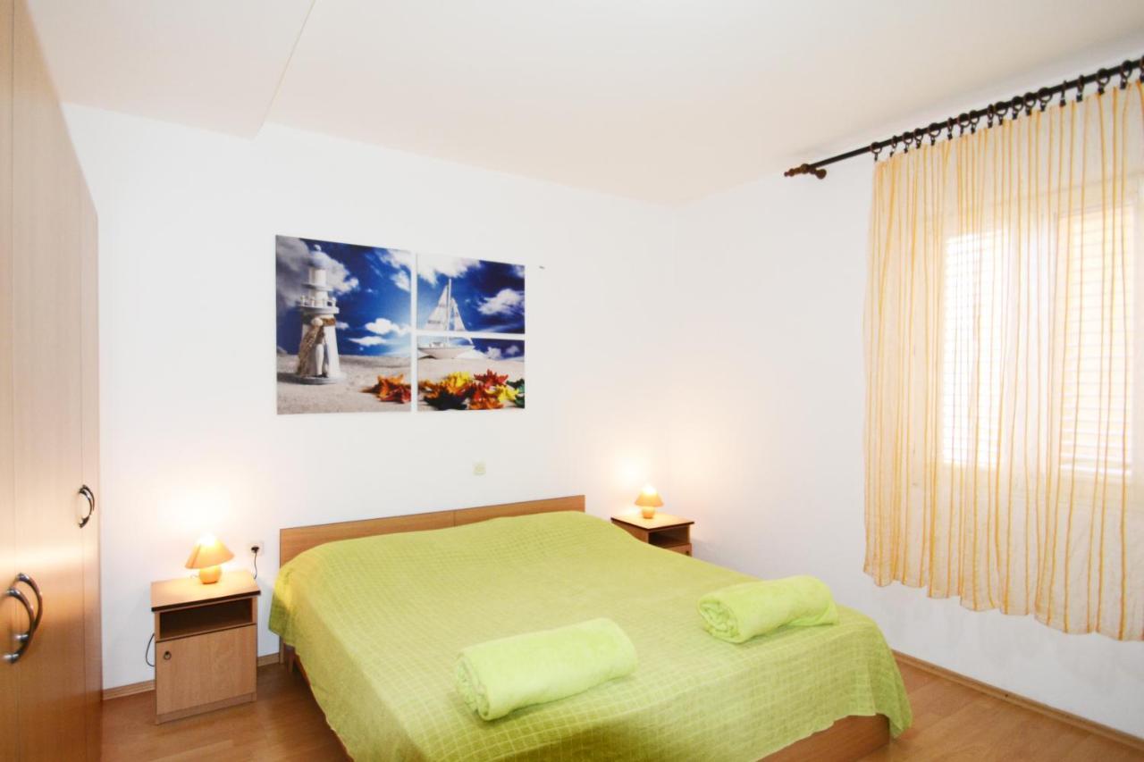 Apartments Barbati Kustići 외부 사진