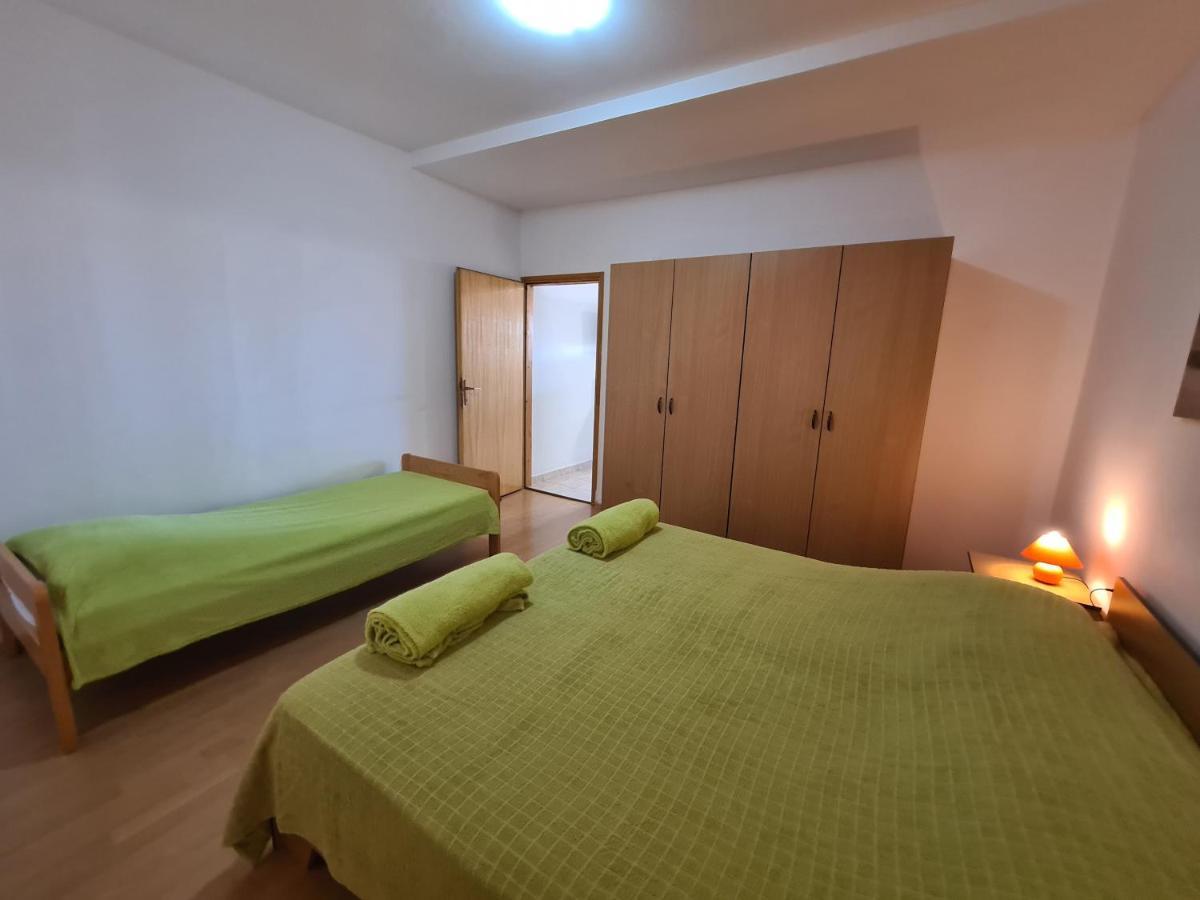 Apartments Barbati Kustići 외부 사진