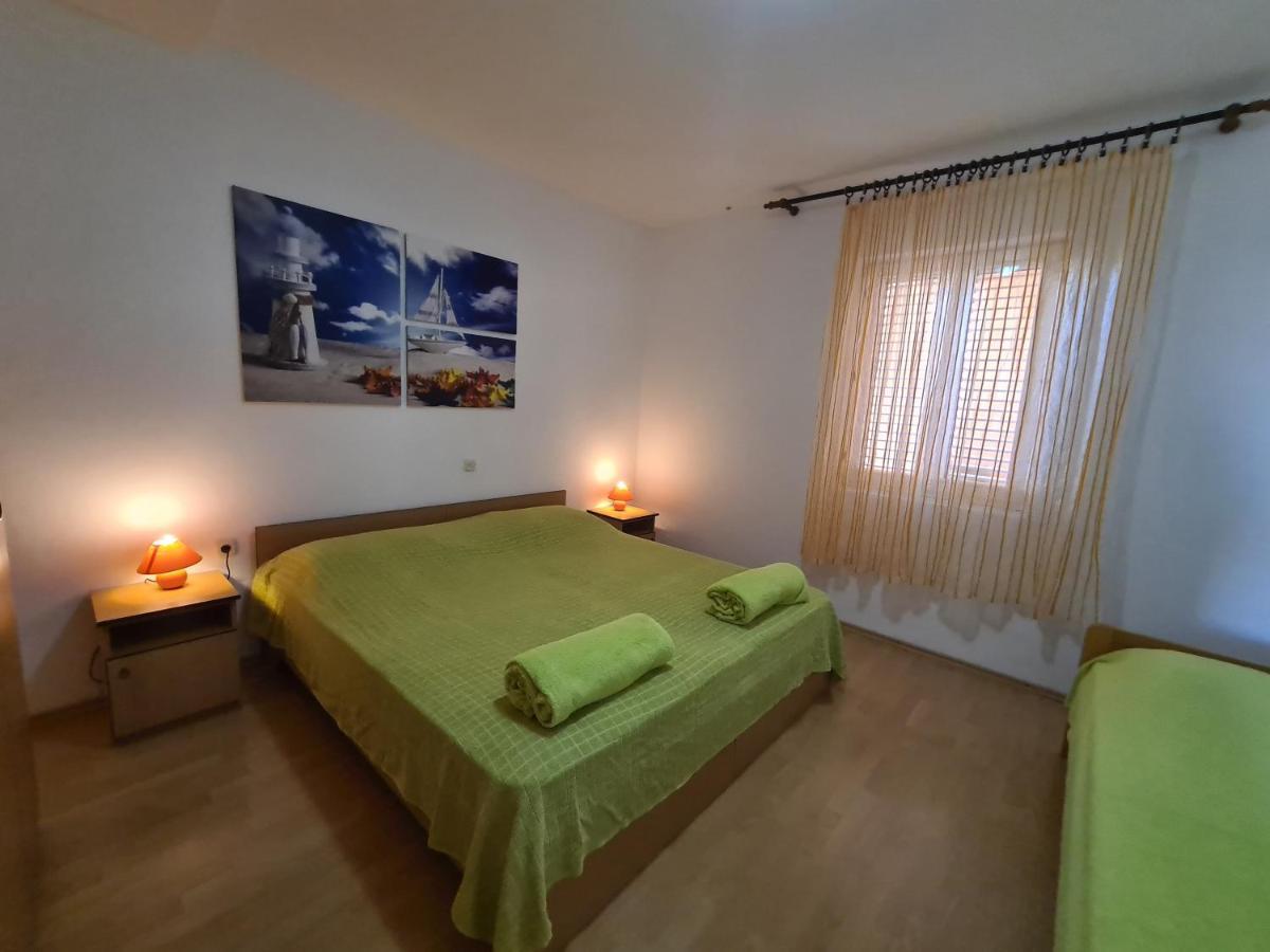 Apartments Barbati Kustići 외부 사진