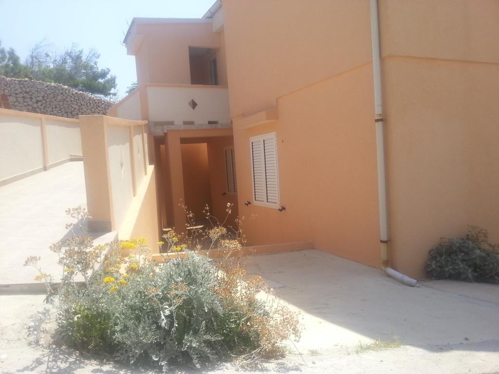 Apartments Barbati Kustići 외부 사진