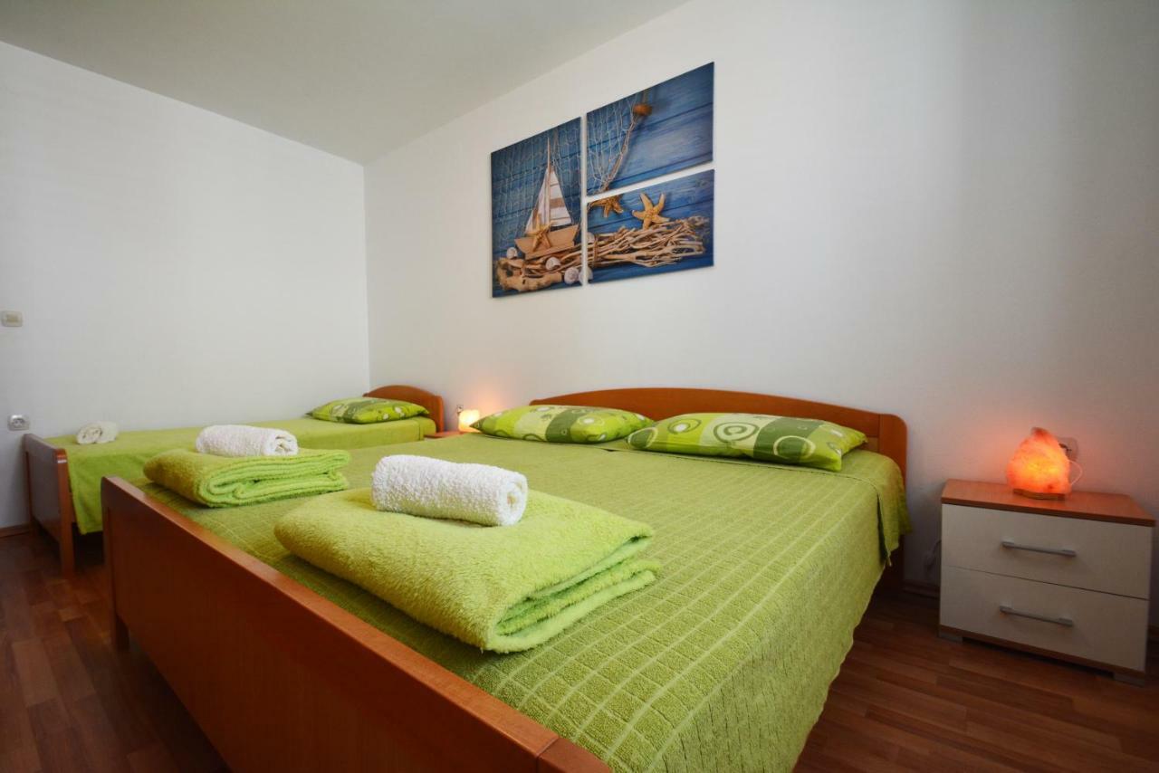 Apartments Barbati Kustići 외부 사진