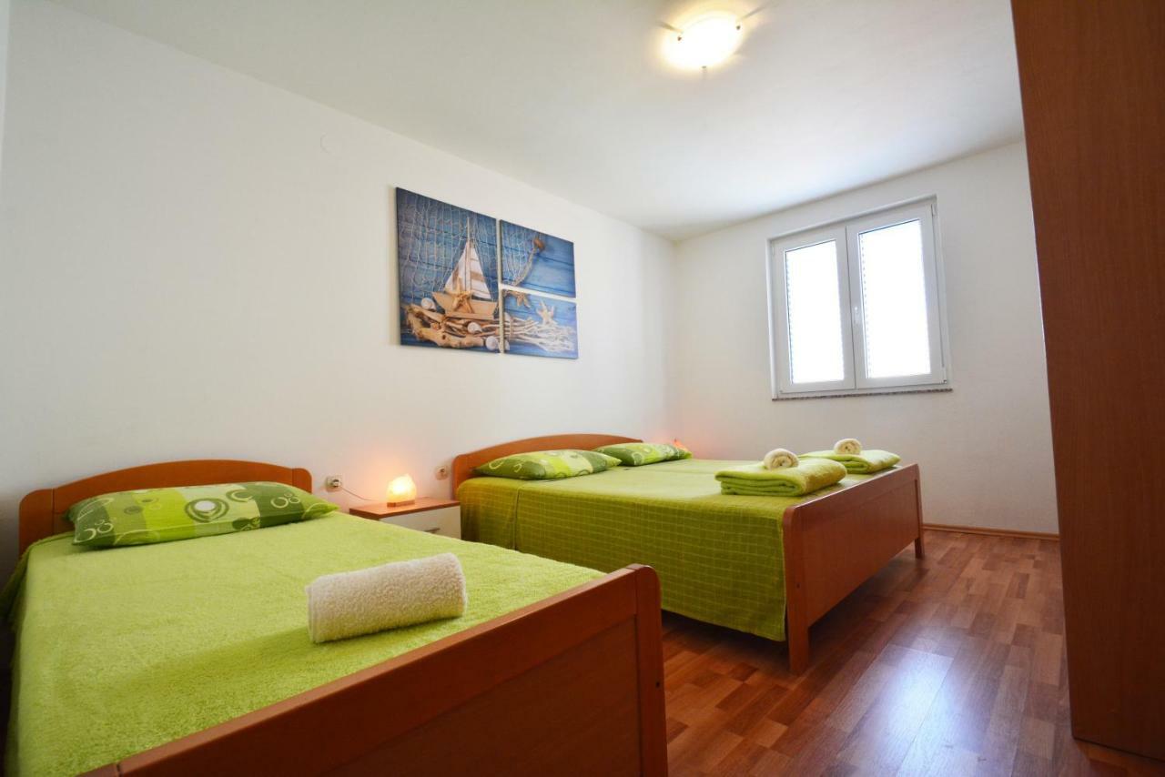 Apartments Barbati Kustići 외부 사진