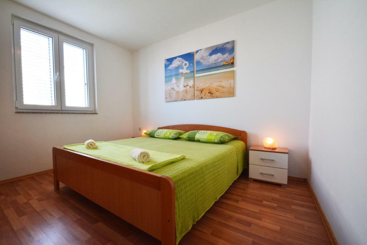 Apartments Barbati Kustići 외부 사진