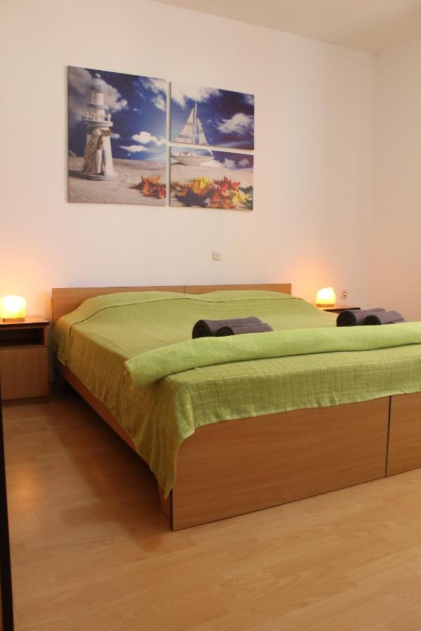 Apartments Barbati Kustići 외부 사진